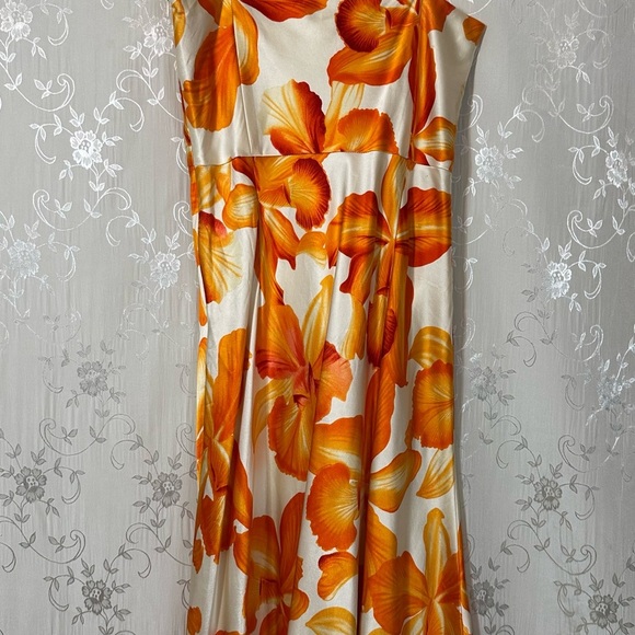Banana Republic 100% Silk Floral Slip Midi Dress Size 6 - Picture 2 of 7